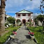 Nana's House Holidays Greece 度假居 *
